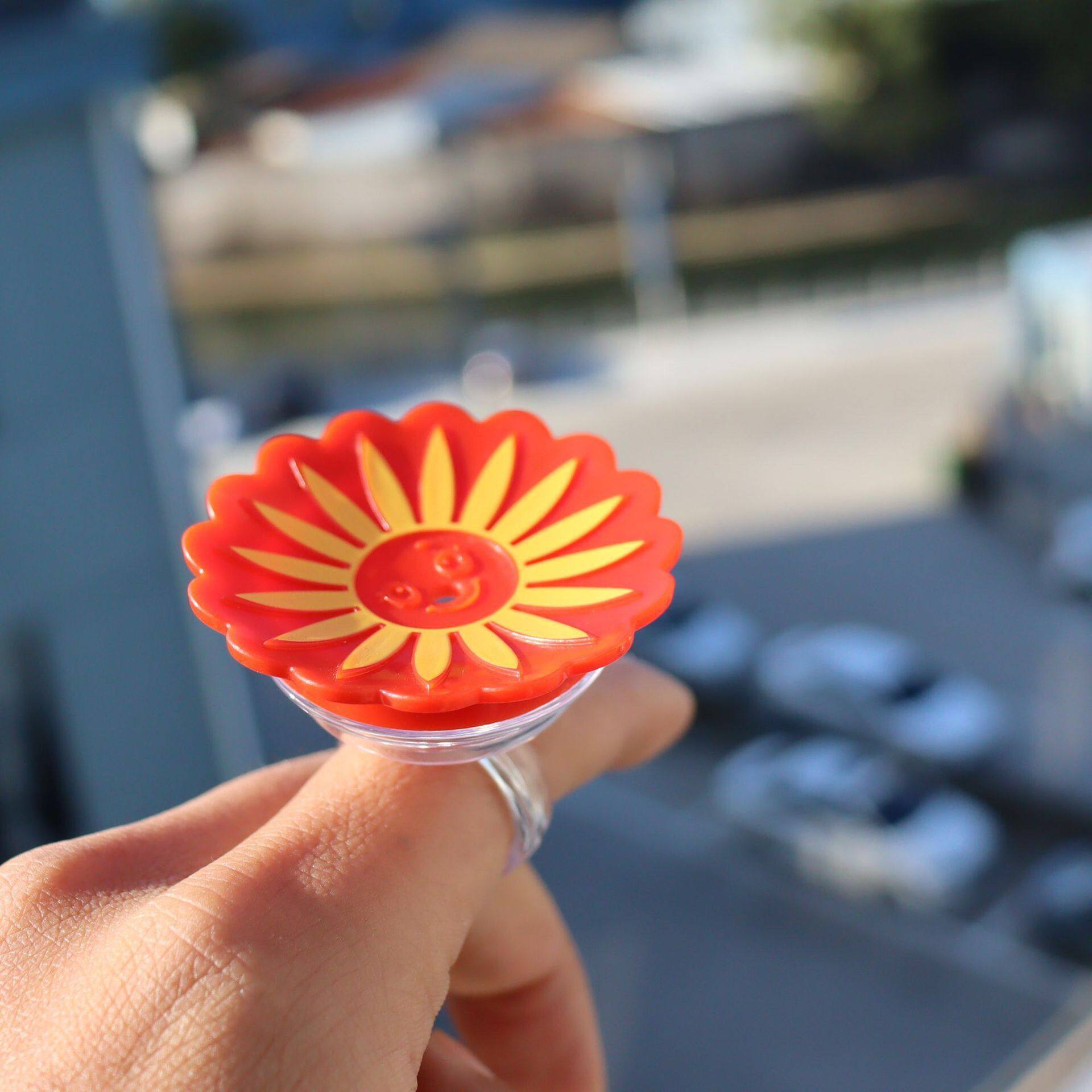 Ring Hummingbird Feeder