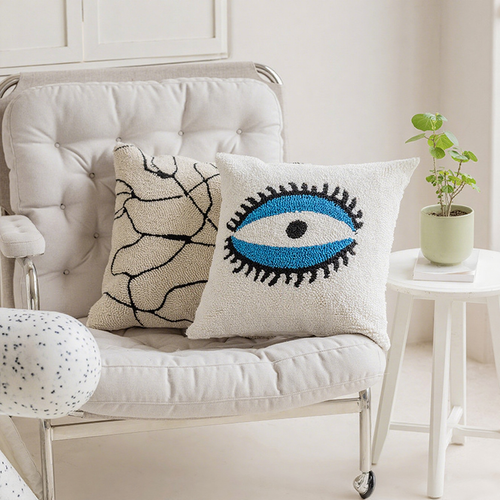 Boho Evil Eye Cushion – Tufted Embroidery for Home Protection